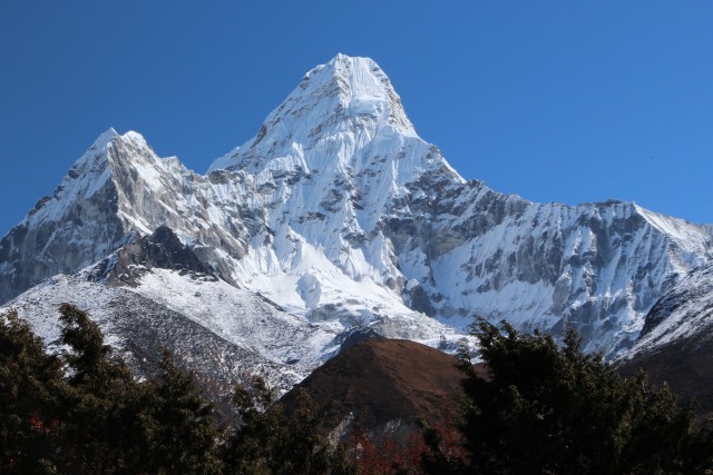 Ama_Dablam_dingboche
