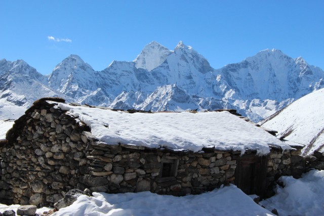 dingboche to lobuche everest base camp