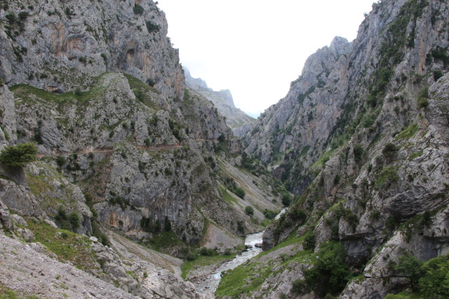 The Cares River heading towards Cain